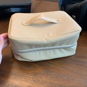 BEIS Hanging Cosmetic Case